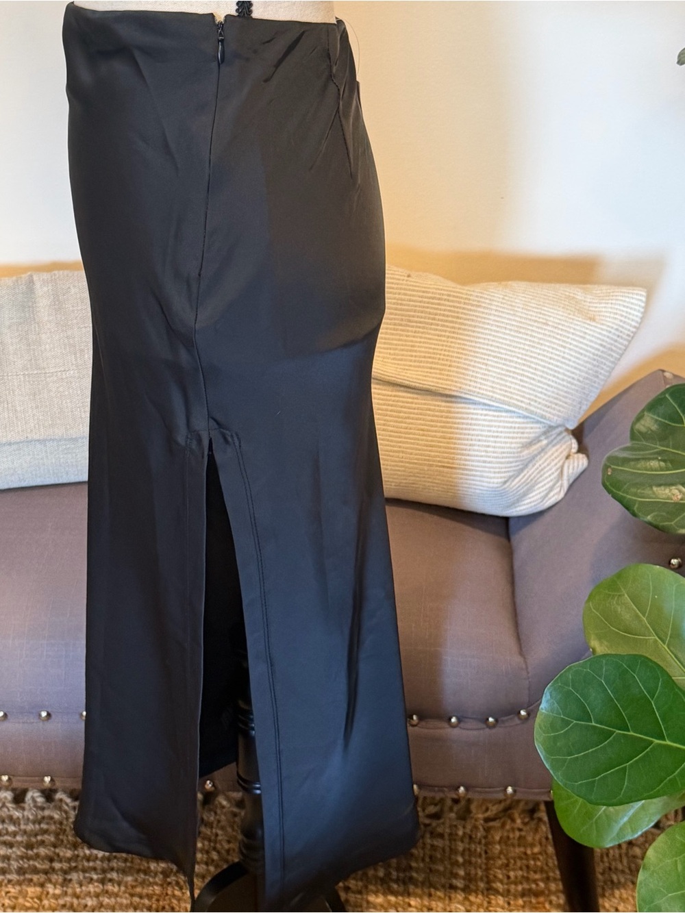 Urban Outfitters Edy Satin Midi Skirt Slit Black Side Zip Sz S NWT - Picture 3 of 9